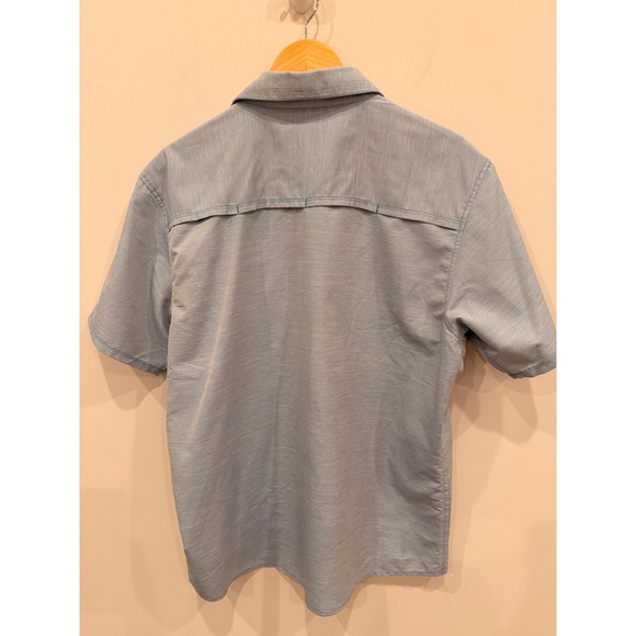 Mountain Hardwear Men's Short Sleeve Button Down Shirt Large Gray‎ Lightweight - Picture 3 of 3